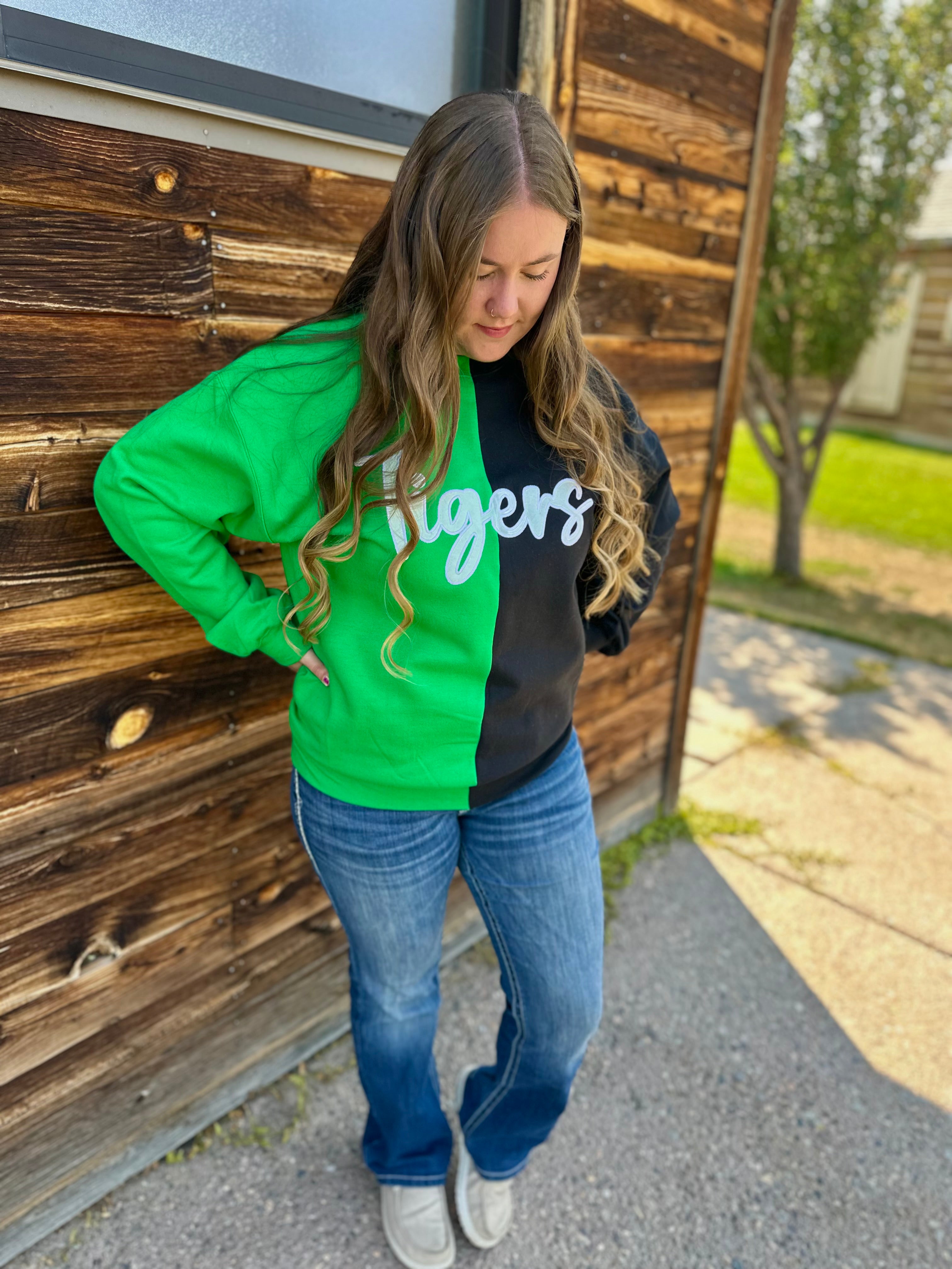 Double color Embrodiered Tigers Crewneck