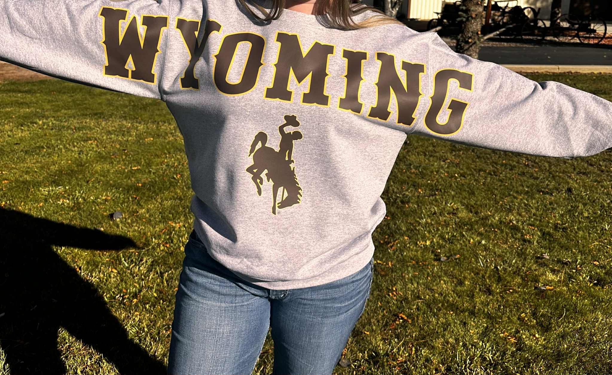 YOUTH WYOMING varsity Crewneck