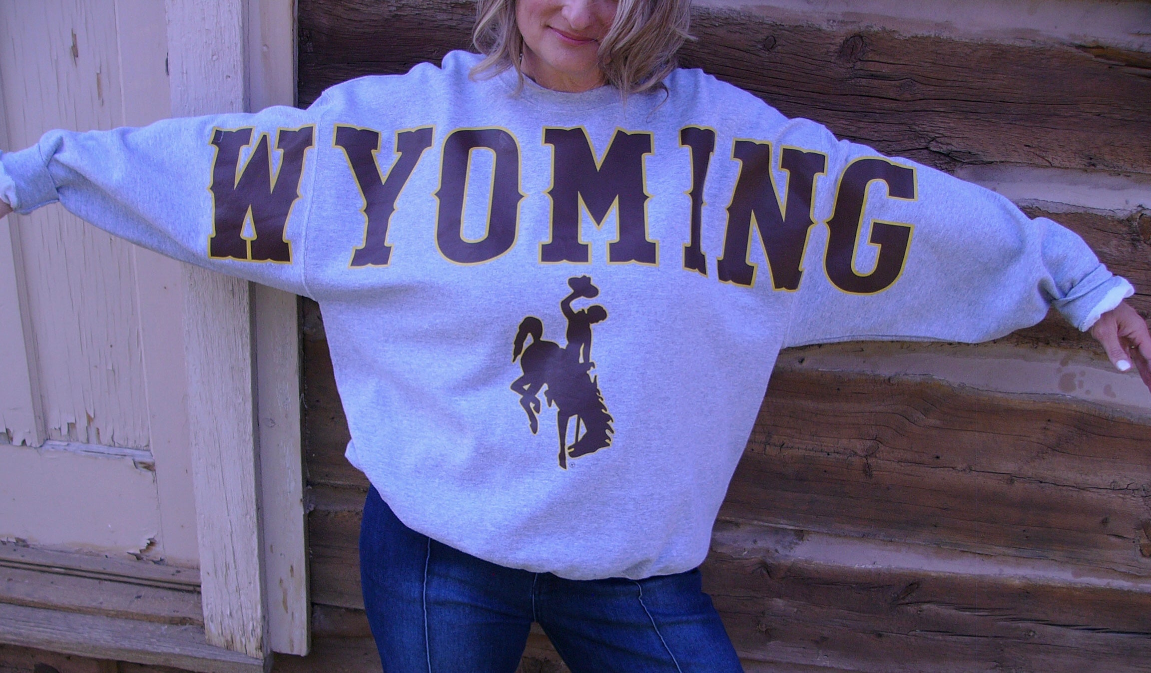 WYOMING varsity Crewneck